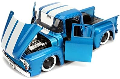 Samo kamioni 1: 24 1956 Ford F - 100 liveni automobil plavo / bijele pruge sa stalkom za gume, igračke za